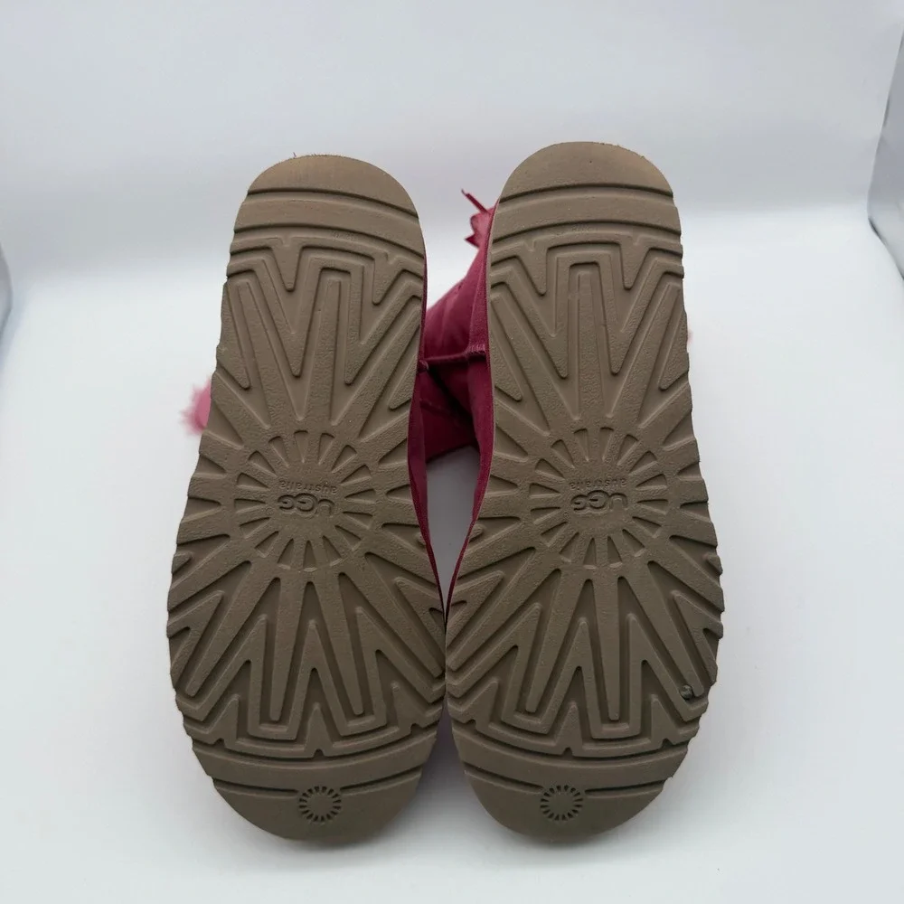UGG Bailey Bow II Sangria Pink Suede Sheepskin Boots Size 8 Feminine Comfy Soft